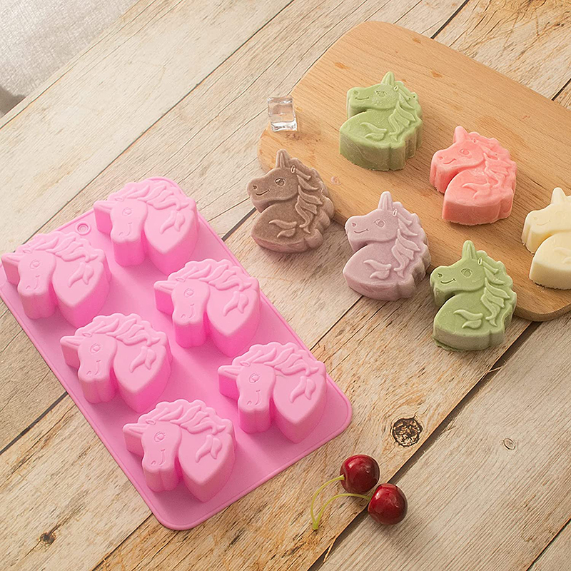 Unicorn Silicone Mold For Baki - Soap Making Kit For Kids recensione e prezzo